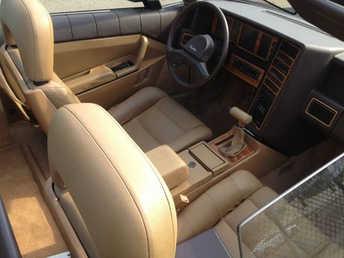 1987 Cadillac Allant'e  very clean low miles... beautyful car..soft top  hard top, image 2