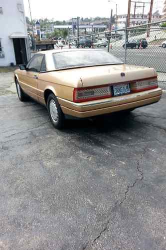 1987 Cadillac Allant'e  very clean low miles... beautyful car..soft top  hard top, image 4