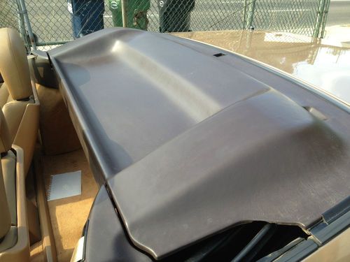 1987 Cadillac Allant'e  very clean low miles... beautyful car..soft top  hard top, image 10
