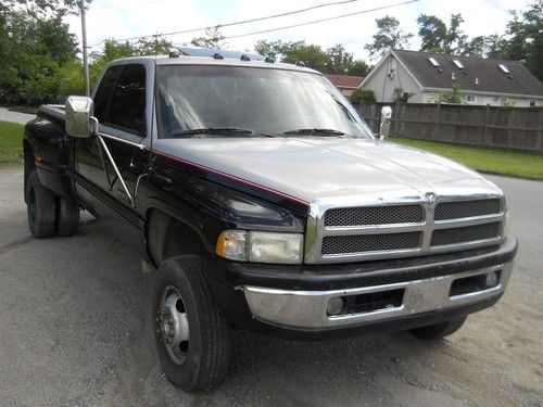 1998 dodge ram 3500 4x4 dually manual trans. cummins diesel