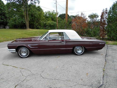 1965 ford thunderbird- gorgeous - beautiful color  scheme -ew