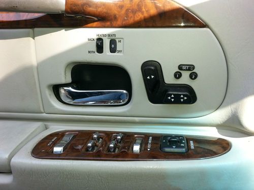 1998 Lincoln Towncar, image 10