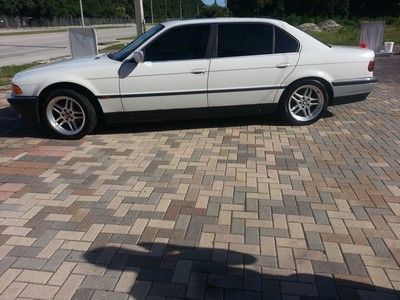 Well maintained 97 bmw 740il with ice cold air