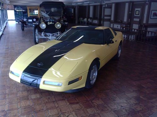 1994 chevrolet corvette base convertible 2-door 5.7l