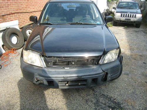 2001 Honda CR-V LX - AWD - 2.0L 4 Cyl, image 2