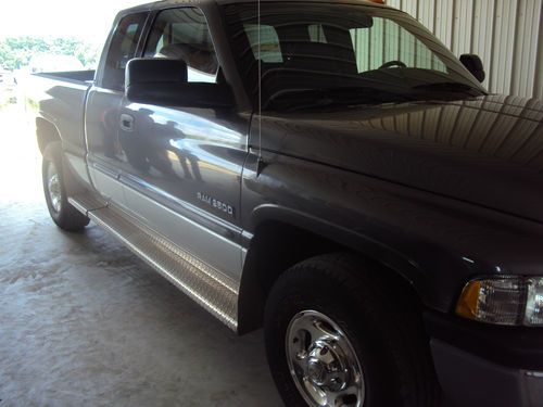 2002 dodge 2500 24 valve cummins diesel 68,586 original miles one owner