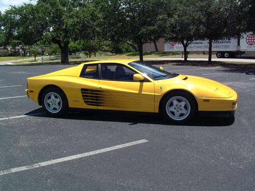 Ferrari testarossa 1990