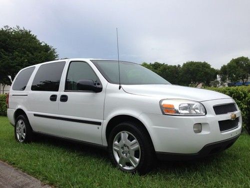 08 chevy cargo work van 1 owner very clean only 68k miles mini express bin pack