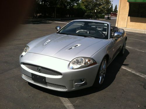 2007 jaguar xkr base convertible 2-door 4.2l