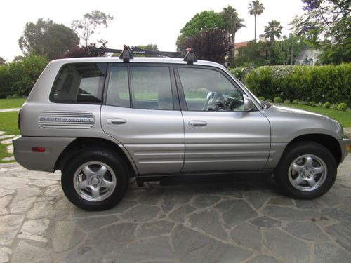 2002 toyota rav4 base sport utility 4-door -- el