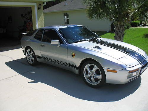 1988 porsche 944 base coupe 2-door 2.5l
