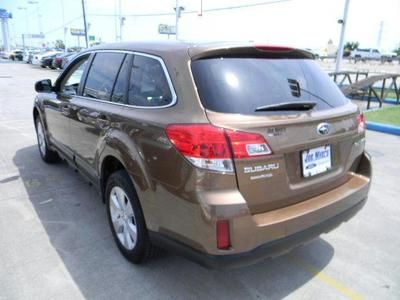 NO RESERVE 2012 SUBURU OUTBACK SUPER CLEAN 1-OWNER IMMACULATE CONDITION, image 4