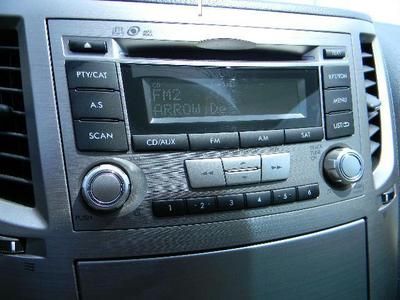NO RESERVE 2012 SUBURU OUTBACK SUPER CLEAN 1-OWNER IMMACULATE CONDITION, image 16