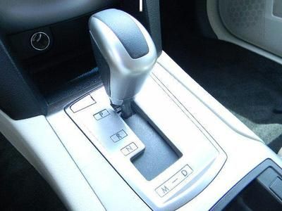 NO RESERVE 2012 SUBURU OUTBACK SUPER CLEAN 1-OWNER IMMACULATE CONDITION, image 18