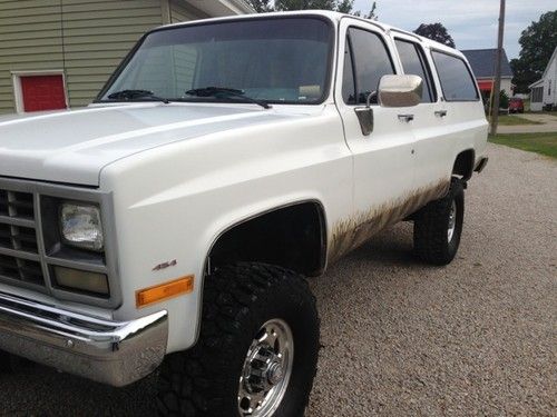 1991 Lifted Chevrolet Suburban Custom Camo Off Road 4 Inch Lift Chevy Truck 4X4, image 10
