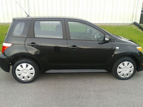 2006 toyota scion xa, black w/ black interior, 1.5ltr/automatic, est 35 mpg