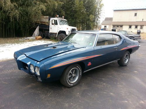 1970 atol blue gto w/ judge stripes on phs! excellent driver