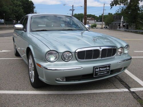 2004 jaguar xj8 vanden plas