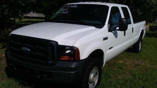 2006 ford f-350 crew cab 4x4 diesel low miles excellent condition