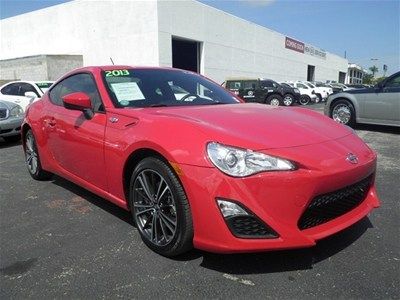2013 scion fr-s coupe 2.0l auto red only 7k miles!!!