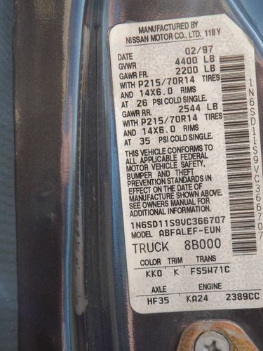 1997 Nissan Truck, image 9