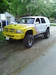 1998 dodge durango slt sport utility 4-door 5.9l 8in lift on 35in tires