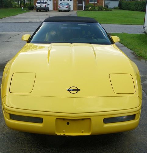 1991 Chevrolet Corvette Convertible Yellow Power Door Locks, Windows etc. Auto, image 3