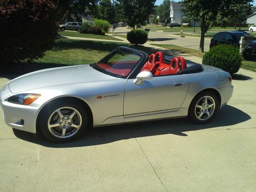 2002 honda s2000 convertible 2.0l 2 door silver always garage, only two owners