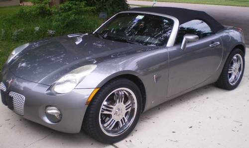 2006 pontiac solstice base convertible 2-door 2.4l