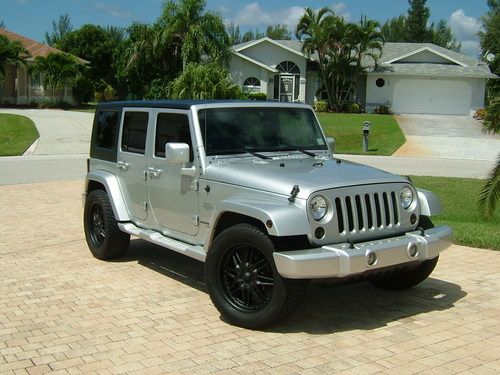 Jeep wrangler unlimited - sahara - bright silver - some upgrades - no bargain