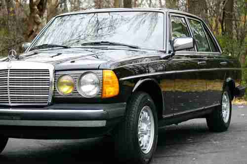 1982 MERCEDES-BENZ 300D TURBO DIESEL, STUNNING ORIGINAL CAR, US $13,499.00, image 5