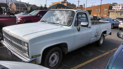 1982 chevy c10 157,006 miles have key bad exhaust no battery hotwire to start