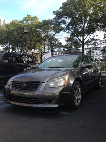2006 Nissan Altima SE R Sedan 4-Door 3.5L, image 2