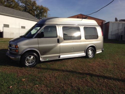 2000 chevrolet express 1500 base standard passenger van 3-door 5.0l