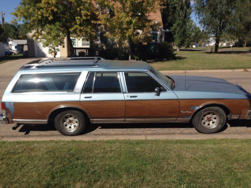 1988 oldsmobile custom cruiser base wagon 4-door 5.0l