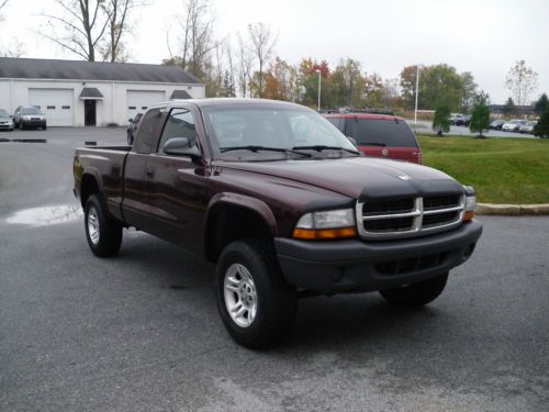 2004 dodge dakota sxt extended cab pickup 2-door 3.7l 4x4 speed