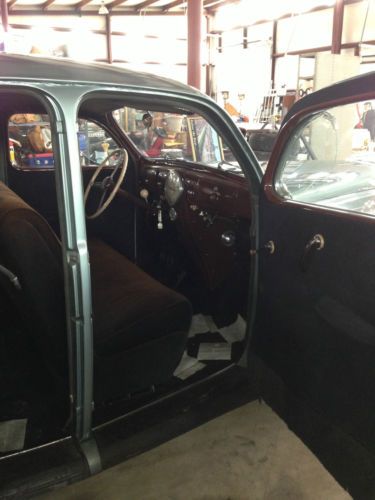 1939 Lincoln Zephyr, image 2