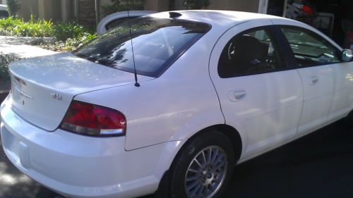 2004 chrysler sebring base sedan 4-door 2.4l