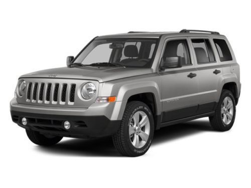 Latitude new suv 2.4l cd front wheel drive power steering abs brake assist a/c