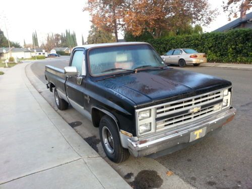 1985 1/2 ton black &amp; silver chevy silverado