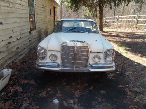 Barn find 1967 mercedes-benz 280 se coupe 4spd sunroof