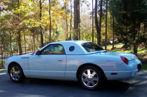 2003 thunderbird  2 owner  beautiful baby blue