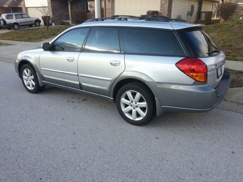 2007 subaru outback limted great cond. (look)