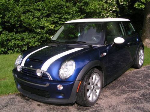 2004 mini cooper s - excellent condition - with snow tires