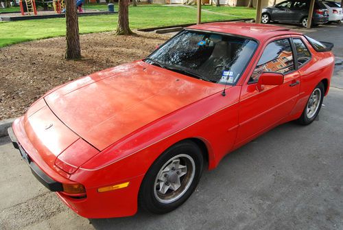 1985 porsche 944 base coupe 2-door 2.5l