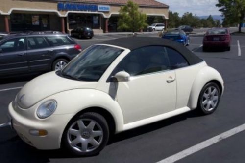 2003 Volkswagen Beetle GLS Convertible 2-Door 1.8L, image 2