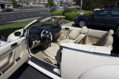 2003 Volkswagen Beetle GLS Convertible 2-Door 1.8L, image 6