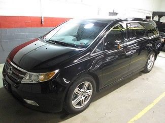 Honda odyssey touring elite leather navigation blind spot warning power door