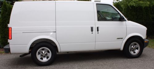 2002 chevrolet astro utility van 3-door 4.3 low miles great shape chevy work van