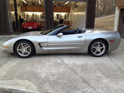 1999 chevrolet corvette base convertible 2-door 5.7l